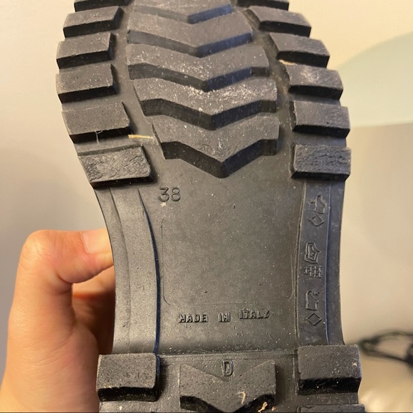 💯 authentic Burberry Rain Boots size 38 - Picture 4 of 6